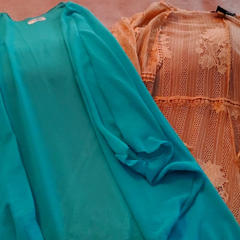 🌟  Lot of 2 Kimonos EUC 🌟